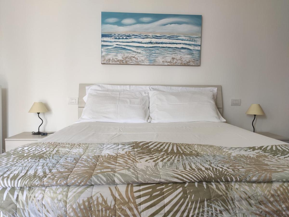 Sara Holiday Rentals バルドリーノ エクステリア 写真